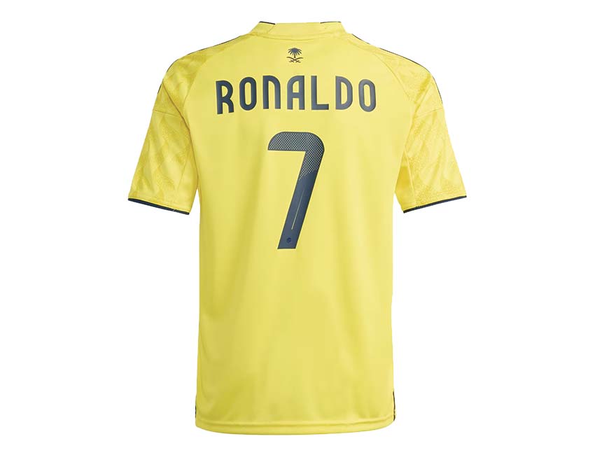 Adidas Al Nassr FC 25/26 Home Jersey Kids Detail — Vereinswappen und Aeroready-Technologie