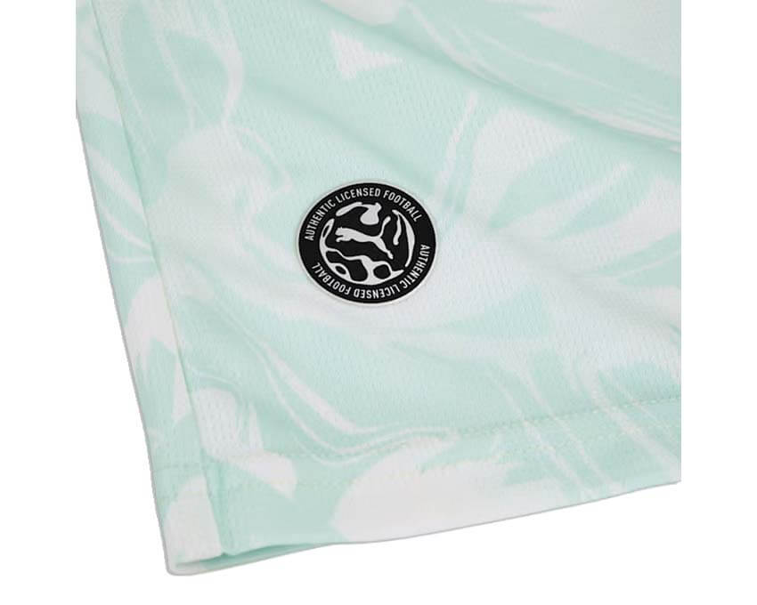 Puma Portugal Away Jersey Blanc détail — détail logo Puma Portugal blanc