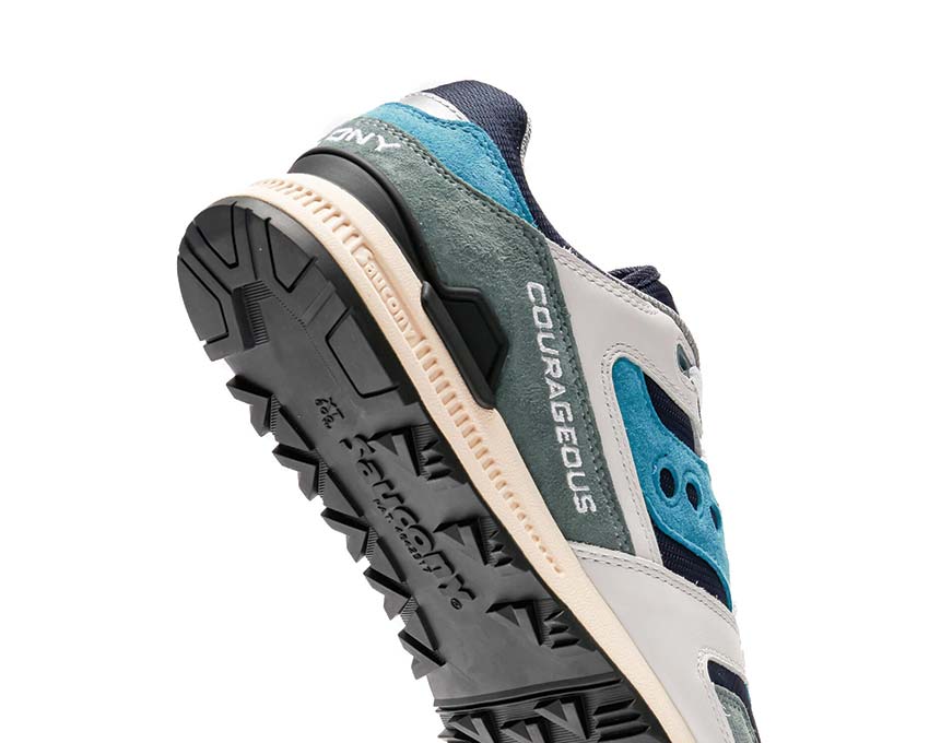 Saucony Courageous detail — EVA sole