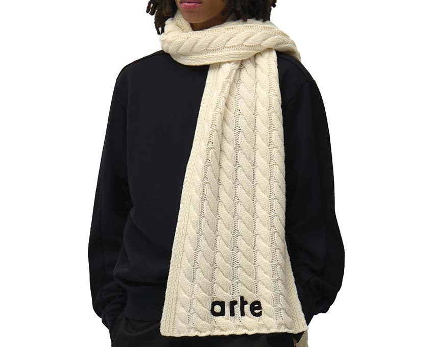 Arte Textured Logo Scarf Cream Seitenansicht — creme Schal Textur Logo