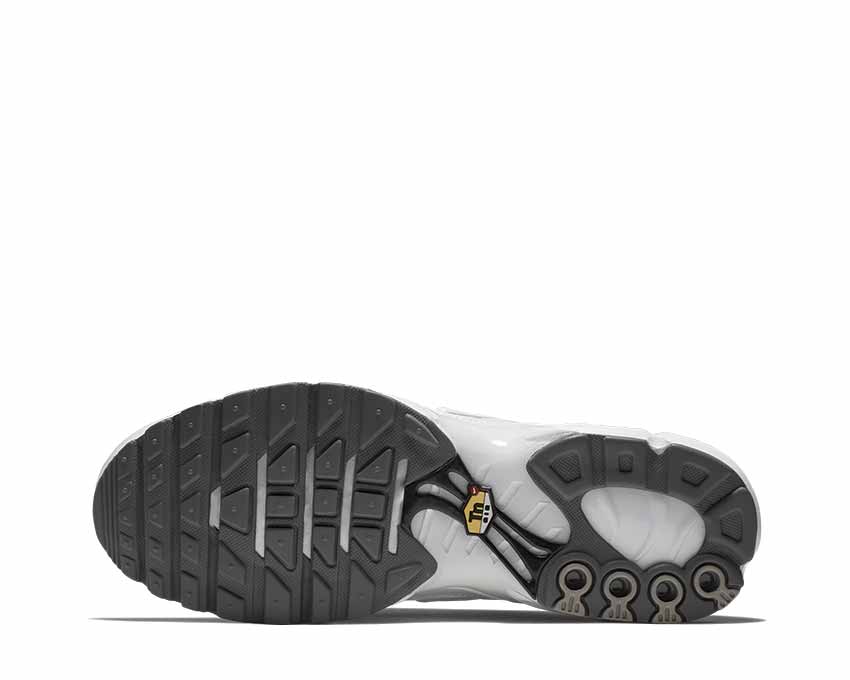Nike Air Max Plus White — vista frontale sneaker uomo bianco