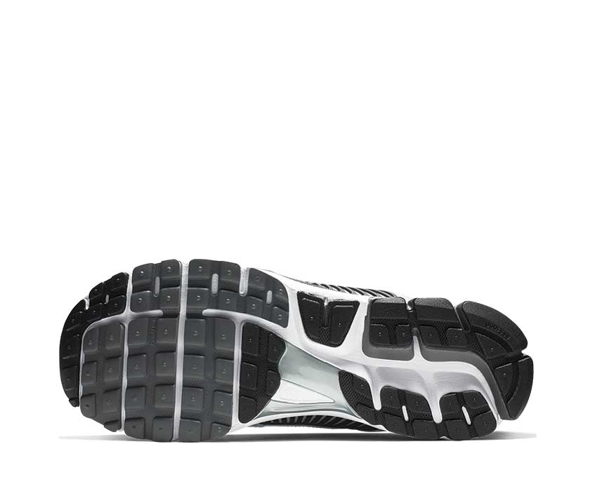 Nike Zoom Vomero 5 SE SP Dark Grey — Rückansicht dunkelgrauer Colorway