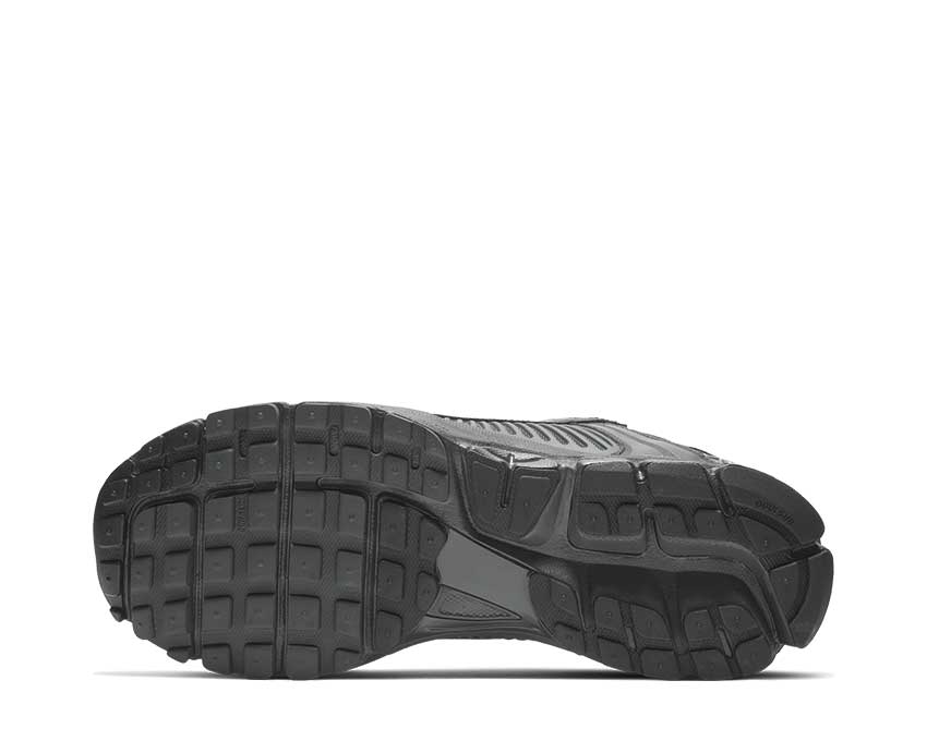 Nike Zoom Vomero 5 SP Anthracite — vista trasera coloris oscuro