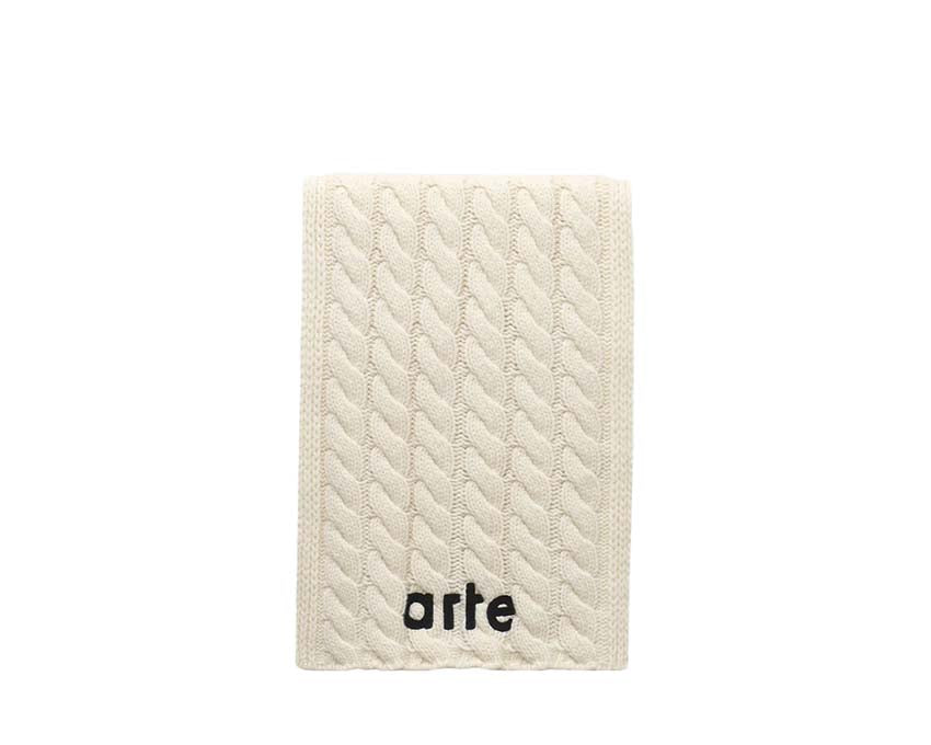 Arte Textured Logo Scarf Cream — écharpe unisexe crème logo texturé