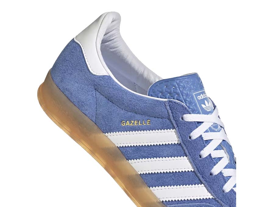 Adidas Gazelle Indoor W Blue detail — suede upper and padded tongue