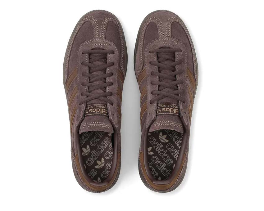 Adidas Handball Spezial Shadow Brown détail — logo 3 bandes et finitions