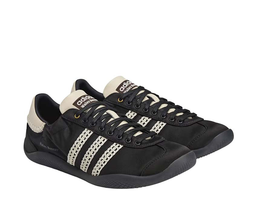 Adidas Karintha x Wales Bonner Low Satin Black vista lateral — upper satén negro