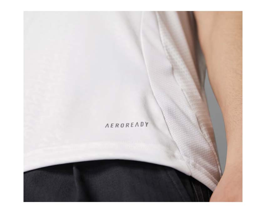 Adidas Real Madrid Trikot 24/25 Heim Detail — HEAT.RDY Stoff und Adidas Logo