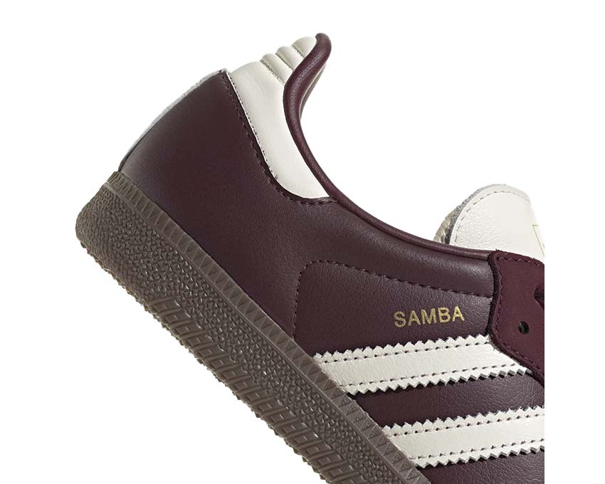 Adidas Samba OG W Maroon Seitenansicht — Three Stripes Streifen