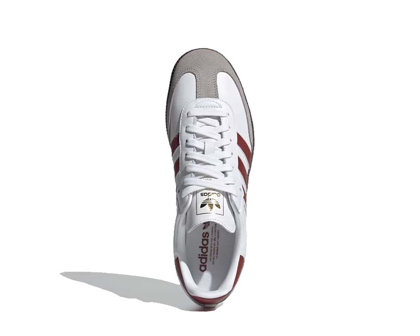 Adidas Samba OG White Preloved Ruby detalle — ante ruby sobre blanco