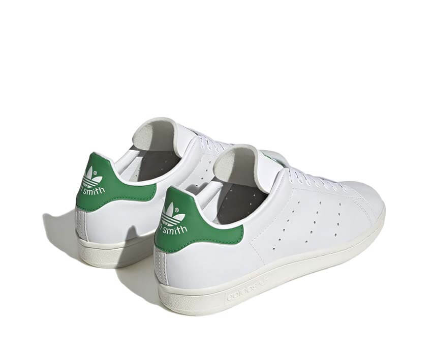 Adidas Stan Smith 80S White détail — trois bandes et perforations signature