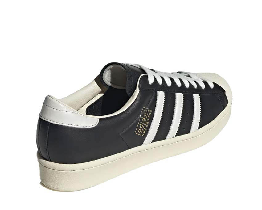 Adidas Superstar Vintage Core Black Cloud White detalle — parte superior cuero envejecido vintage