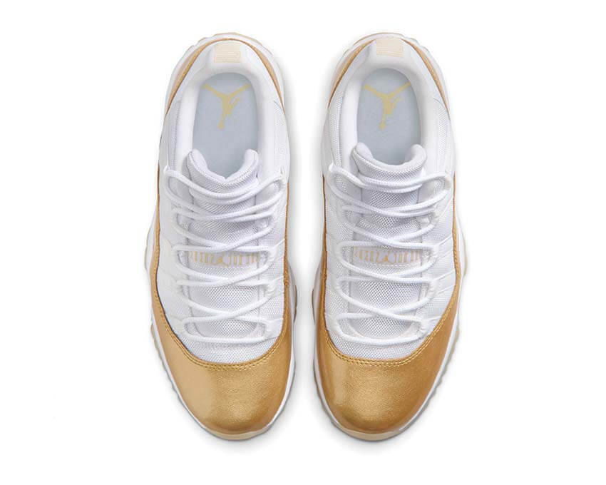 Air Jordan 11 Retro Low Mothers Day — vista frontale