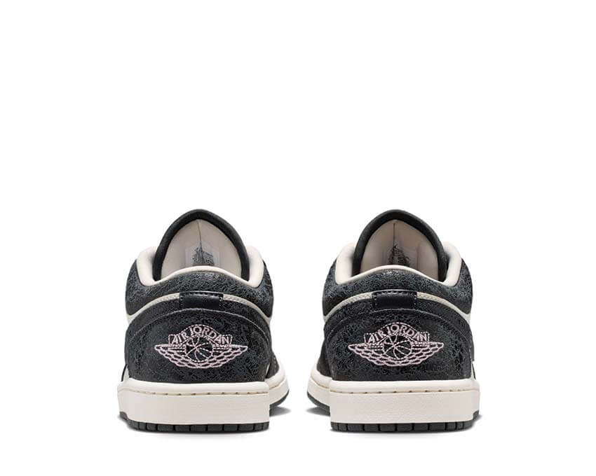 Air Jordan 1 Low SE W Iced Carmine arrière — talon Jumpman retro basketball femme