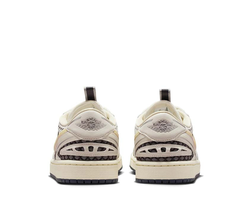 Air Jordan 1 Method of Make Low V3 Sail Blanc Cassé détail — tige cuir basketball culture