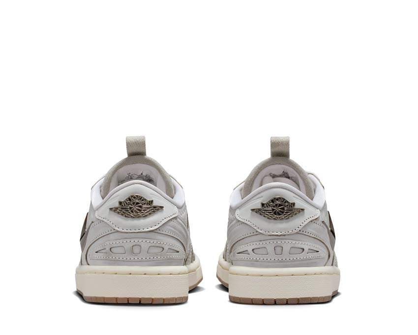 Air Jordan 1 Method of Made Low V3 Blanco Summit detalle — cuero superior basketball culture mujer