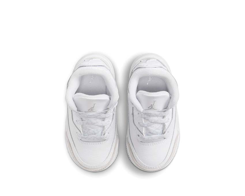 Air Jordan 3 Retro TD Pure Money — vue trois quarts blanc métallique Jordan 3 TD