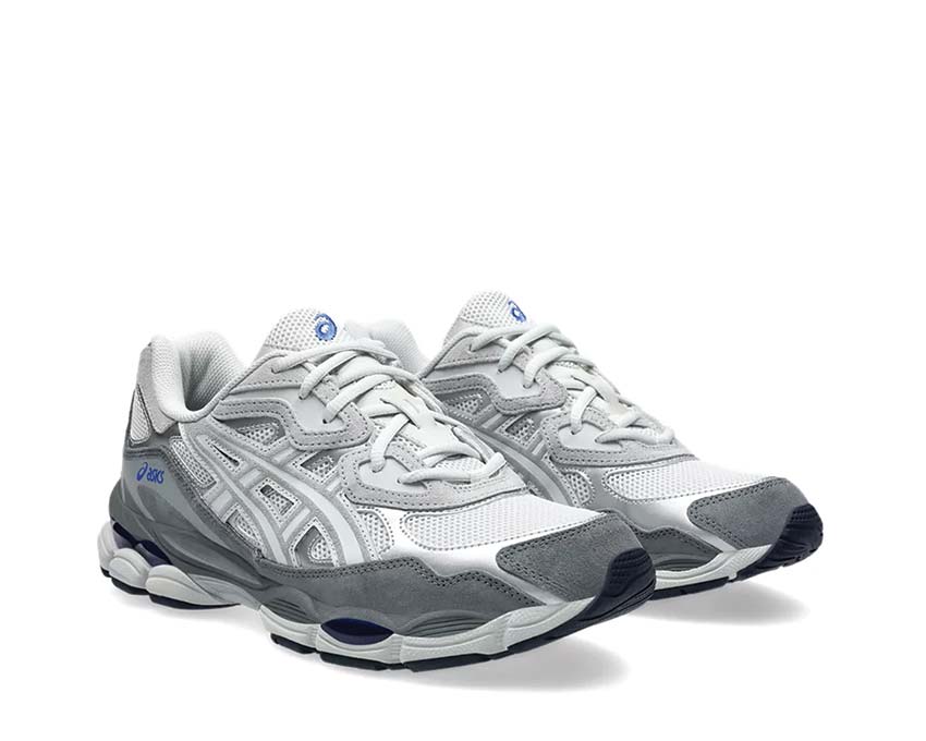 Asics Gel NYC Glacier Grey/Gravel vista lateral — parte superior mesh y cuero vintage