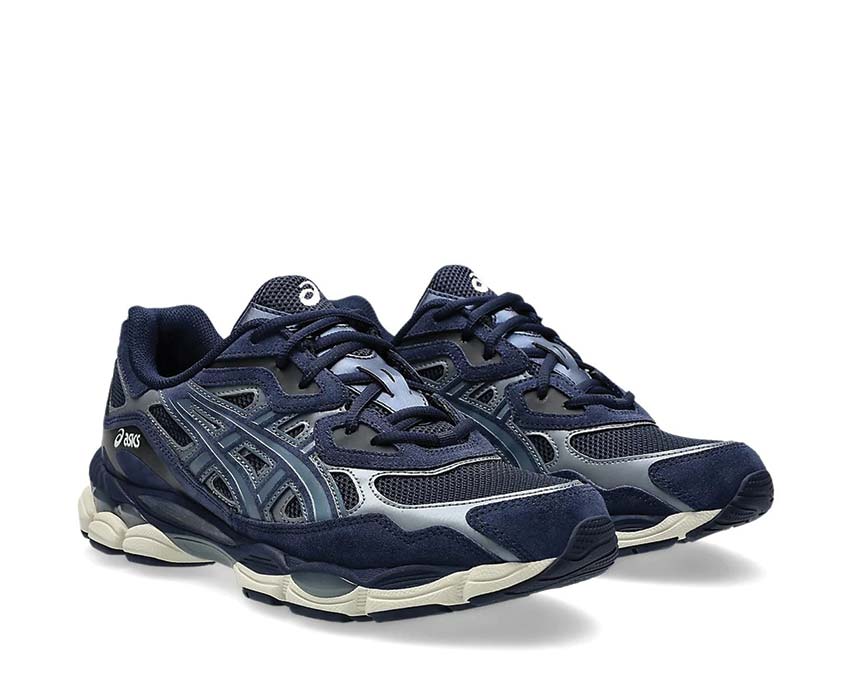 Asics Gel NYC Midnight/Midnight vue latérale — tige mesh et cuir vintage