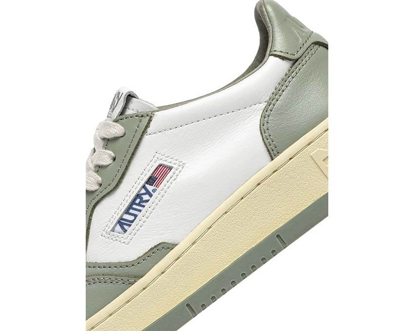 Autry Medalist Low Sea vue latérale — cuir bleu mer Medalist Low femme