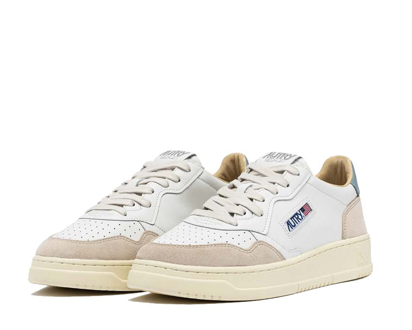 Autry Medalist Low Silver Blue semelle — semelle gomme sport