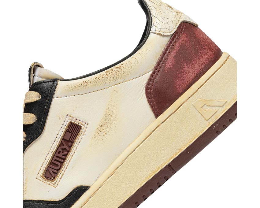 Autry Super Vintage Low Beige Syrah vista lateral — cuero craquelado beige y burdeos