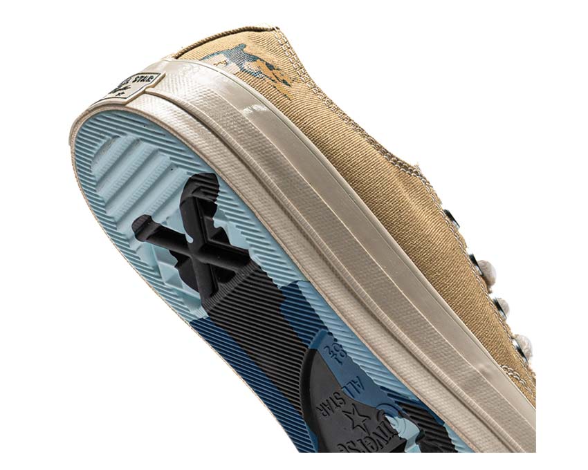 Converse Golf Le Fleur Chuck 70 OX Apricot détail — broderies florales
