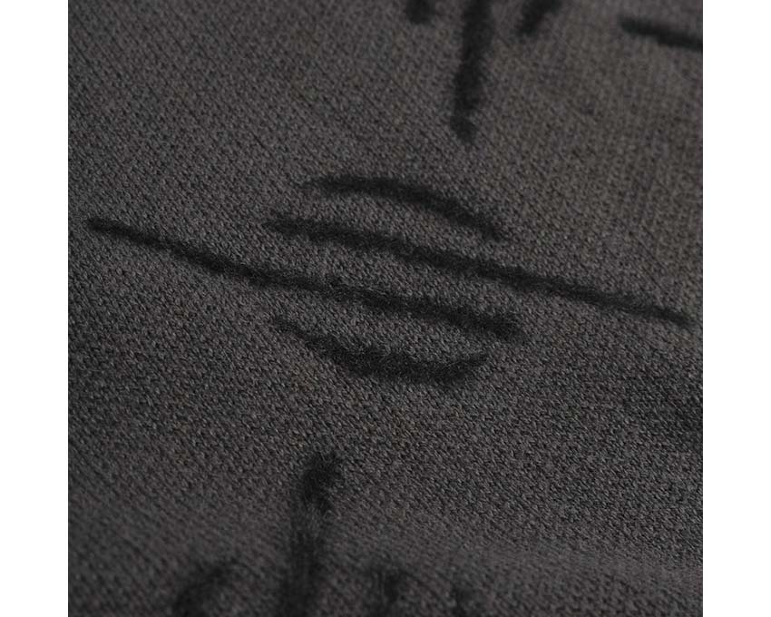 Daily Paper Tevin Monogram Knit Sweater Grey détail — logo jacquard tricot