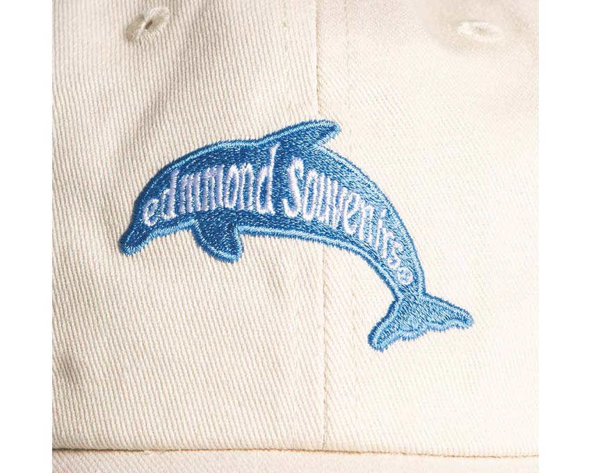Edmmond Studios Fridge Magnets Cap Off White vista lateral — perfil crudo logo