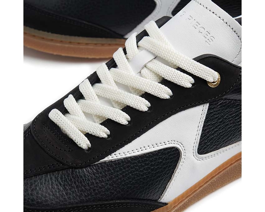 Filling Pieces Sprinter Dice Black detalle — costuras contrastantes acabado premium