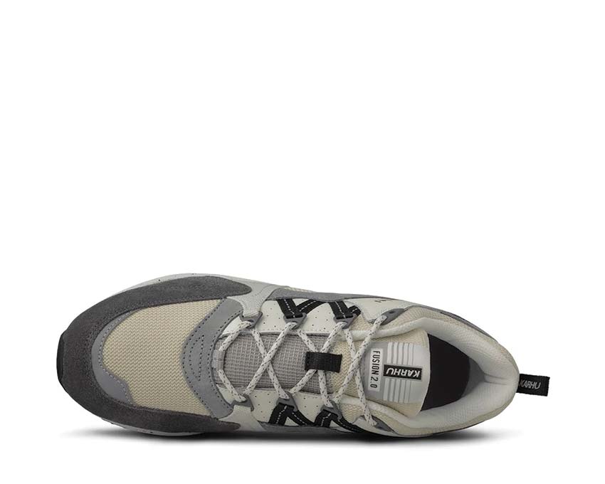 Karhu Fusion 2.0 Jet Black détail — finitions cuir noir et empiècements premium