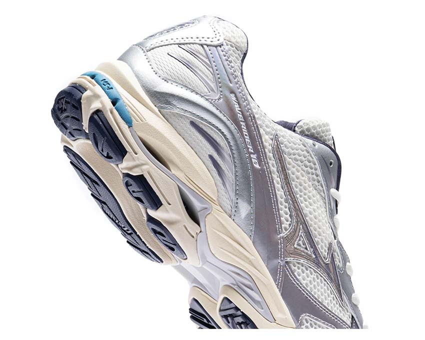 Mizuno Wave Rider 10 Metallic Pack 2 Snow White/Lilac detail — metallic finish