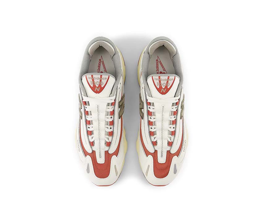 New Balance 1000 Sea Salt détail — logo N brodé ton naturel