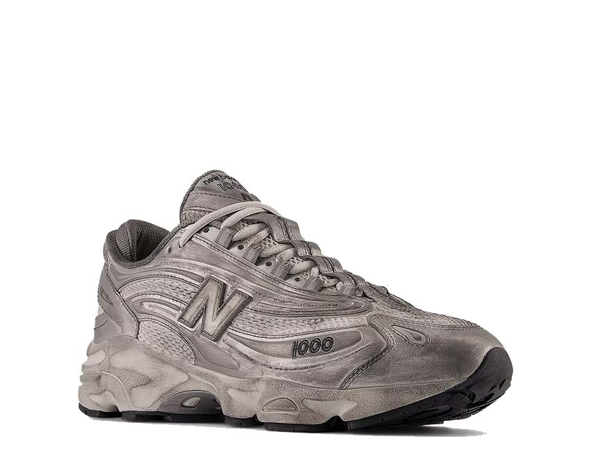 New Balance 1000 Silver Metallic Seitenansicht — metallische Einsätze