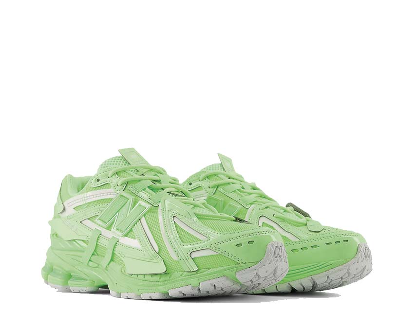 New Balance 1906A Mint Flash vue latérale — tige mesh menthe reflets argentés