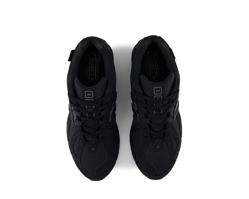 New Balance 1906 Black Magnet détail — tige mesh noir charbon texturé