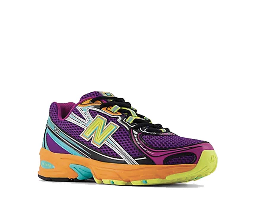 New Balance 740 Concord Grape vista laterale — silhouette Y2K con tomaia in mesh colorata