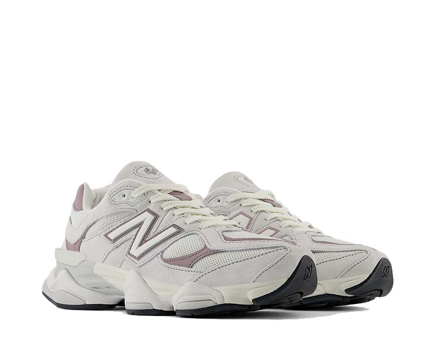 New Balance 9060 Grey Matter Ice Wine Seitenansicht — Velours- und Mesh-Obermaterial
