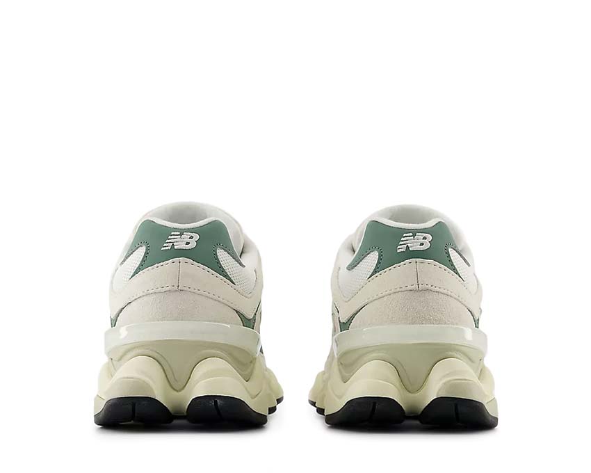 New Balance 9060 Linen Dark Juniper Sohle — dicke Chunky-Plattform