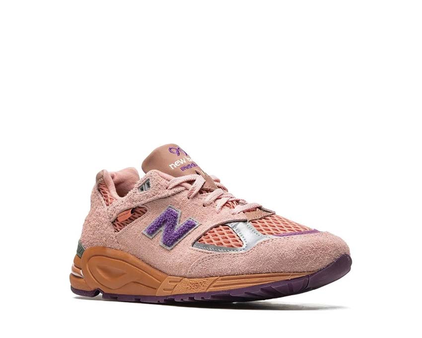 New Balance 990v2 Salehe Bembury Seitenansicht — Signature-Design exklusive Muster