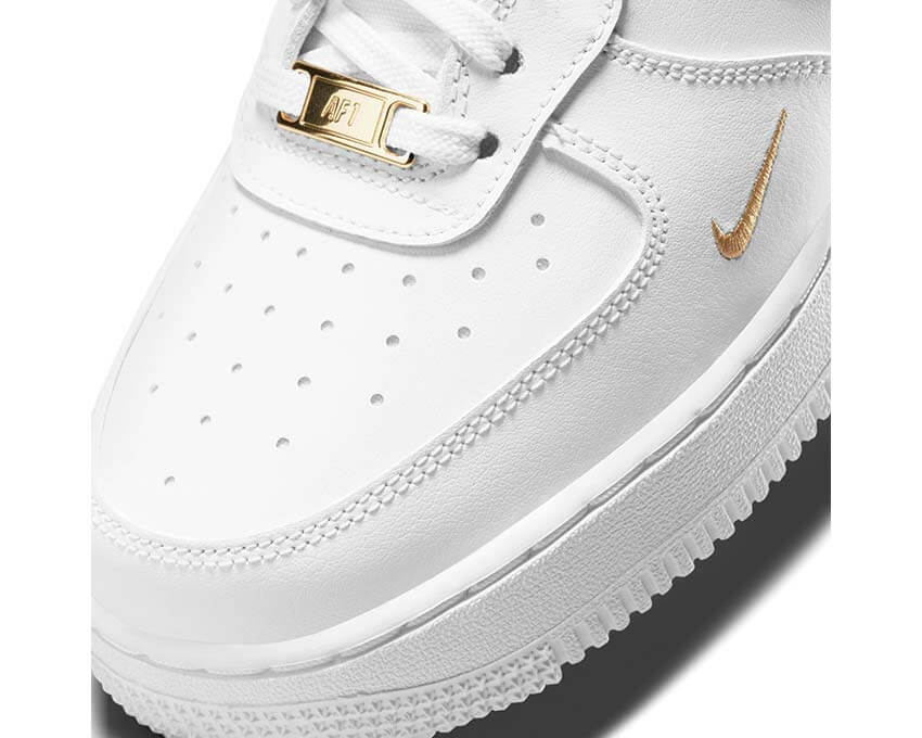 Nike Air Force 1 '07 Essential CZ0270-106