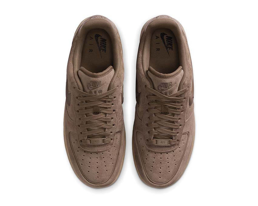 Nike Air Force 1 '07 W Mink Brown — vue trois quarts marron mink femme