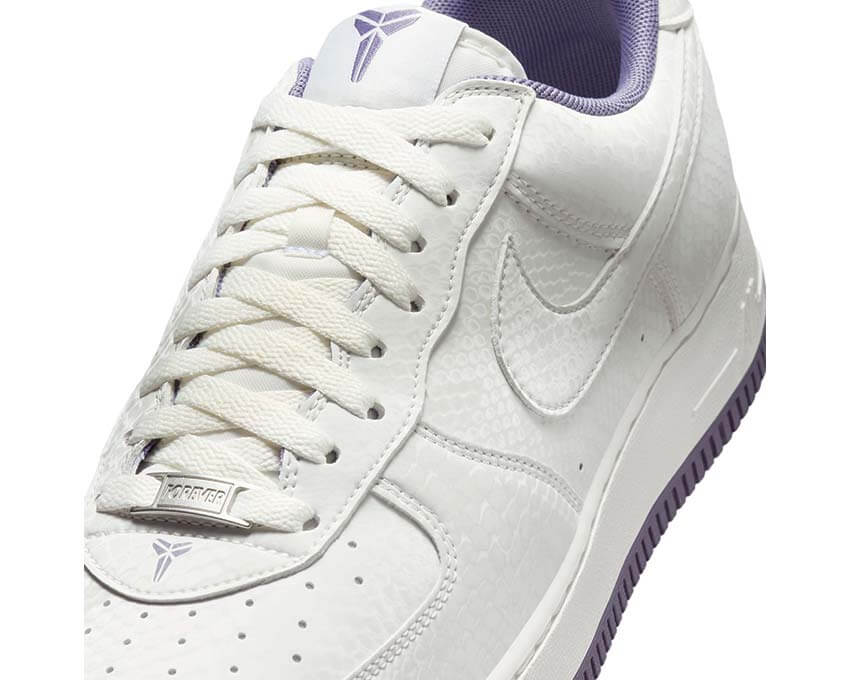Nike x Kobe Air Force 1 Low Daybreak vue latérale — tige cuir Kobe multicolore