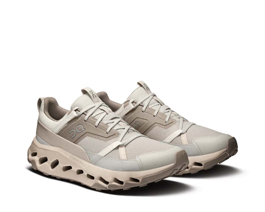 On Cloudhorizon W Ice/Cream side view — lightweight upper women's running shoe