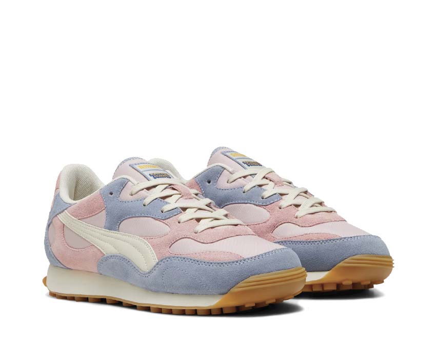 Puma x KIDSUPER Easy Rider Mauve Mist Snow vista lateral — caña malva