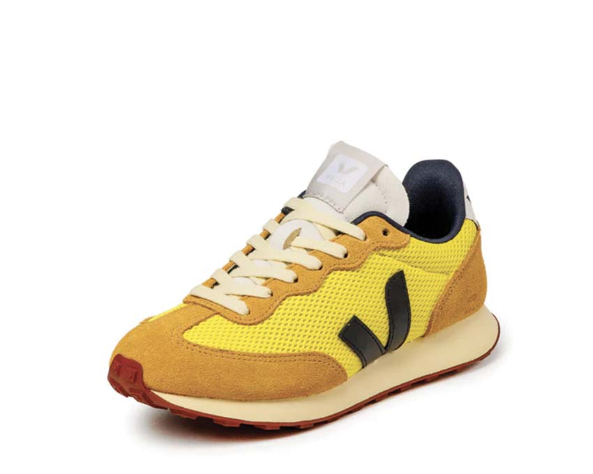 Veja Rio Branco ll Ripstop Tonic Black vista lateral — ripstop transpirable