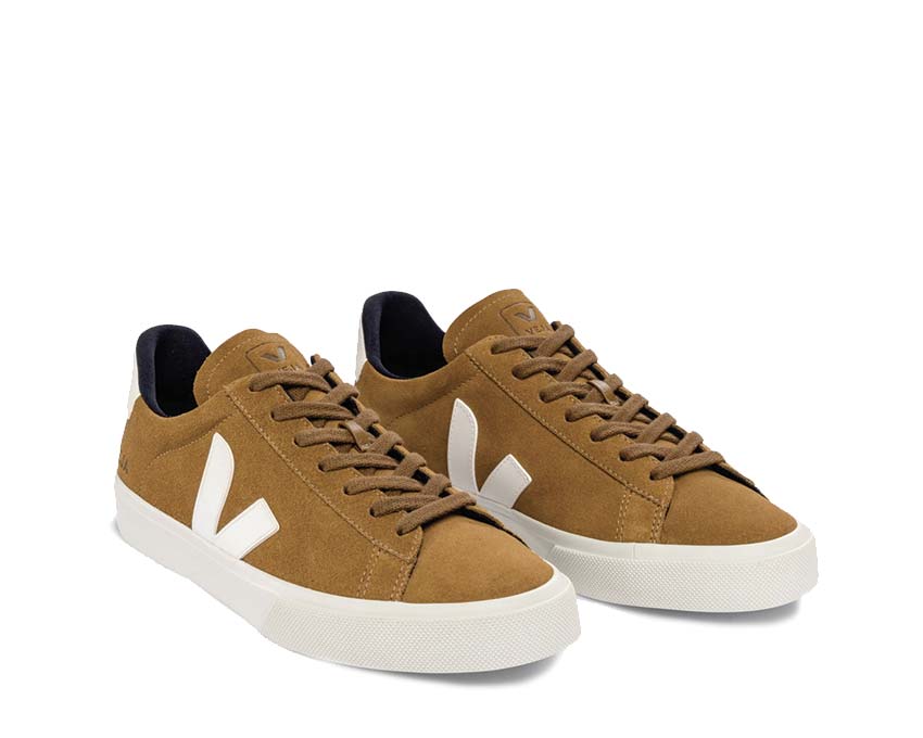 Veja Campo Bold Suede Black vista laterale — scamosciato nero spesso e texturizzato
