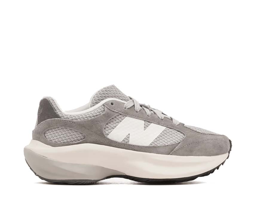 New Balance UWRPD — sneaker femme design wrap silhouette moderne