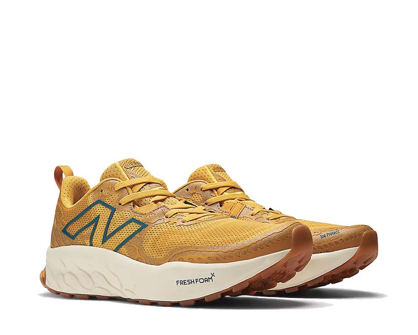 New Balance Fresh Foam X Hierro v8 MTHIERF8 vista lateral — upper mesh protector