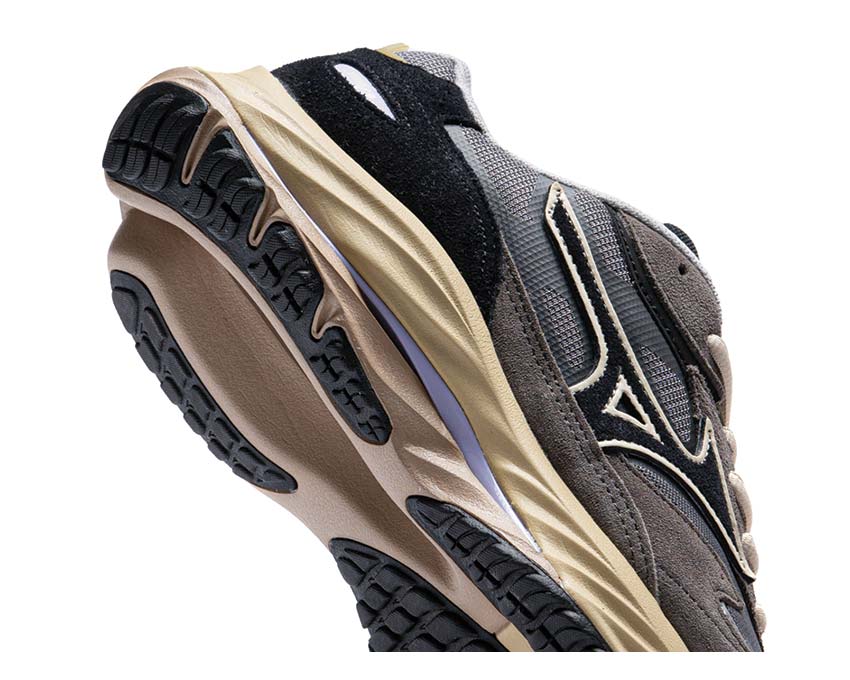 Mizuno Wave Rider Beta